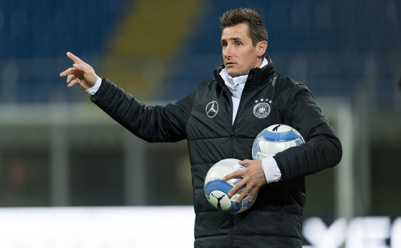 Клосе доноси пехар светског шампиона у Москву