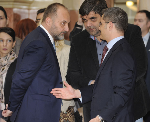 Јеремић и Јанковић зову странце да надгледају изборе