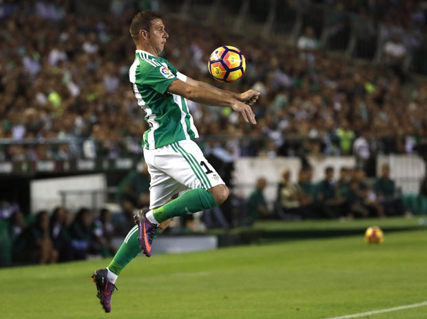 Хоакин у 39. години завршава каријеру у свом Бетису