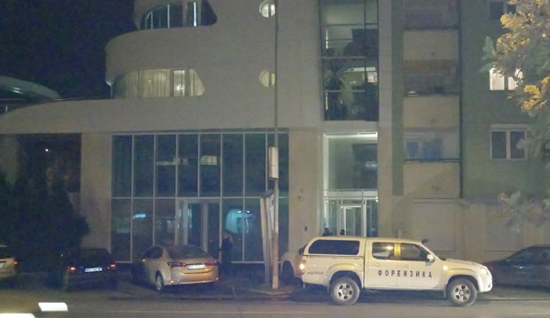 САЈ и жандармерија окружили кућу чији се власник доводи у везу са нарко-кланом Ненада Опачића  (ФОТО)