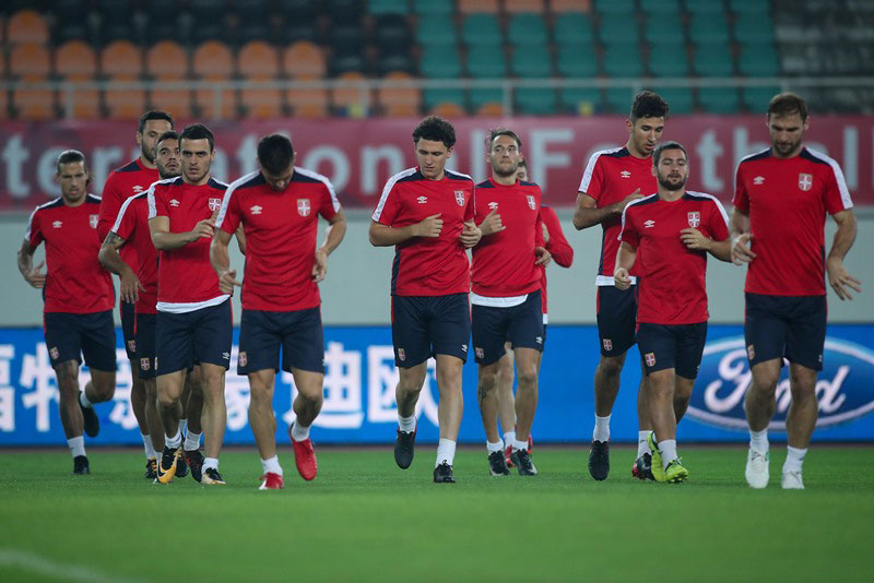 СРБИЈА ПОЧИЊЕ “ОПЕРАЦИЈУ МУНДИЈАЛ 2018.”: Кинеска смерница за пут у Русију