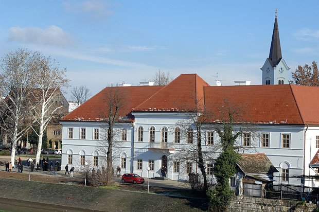 Власти у Сиску забраниле постављање споменика Степинцу