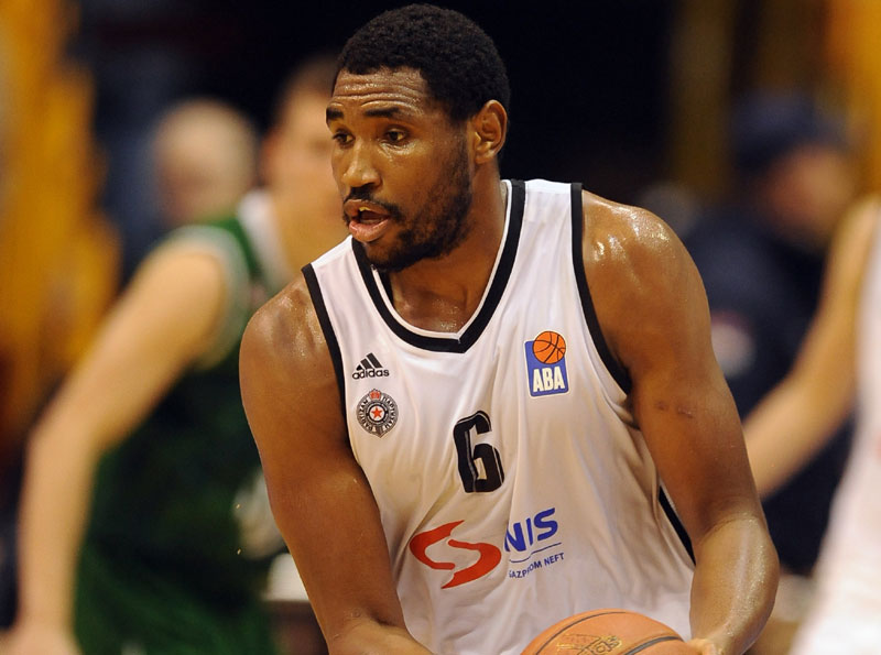 БАТ донео одлуку о забрани регистровања играча: Џонс блокирао Партизан!