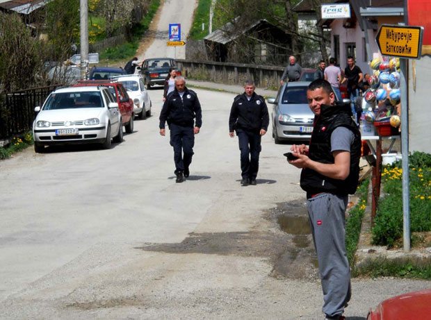 Сложне комшије не маре из које су државе