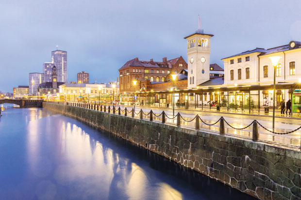 Малме - град музеја и рибара (ФОТО)