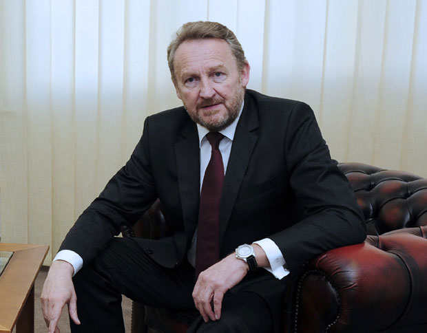 Изетбеговићев саветник: Рекао је надам се да ће признати, а не „признаће“