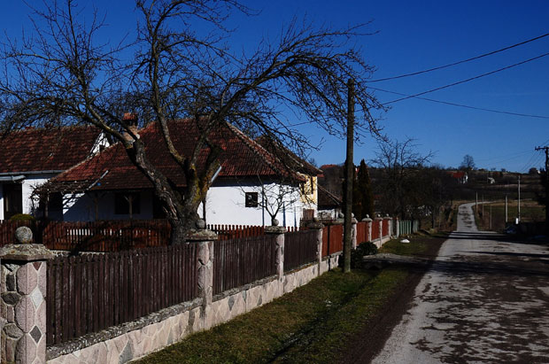 У Србији нестаје 1.200 села површине територије Косова