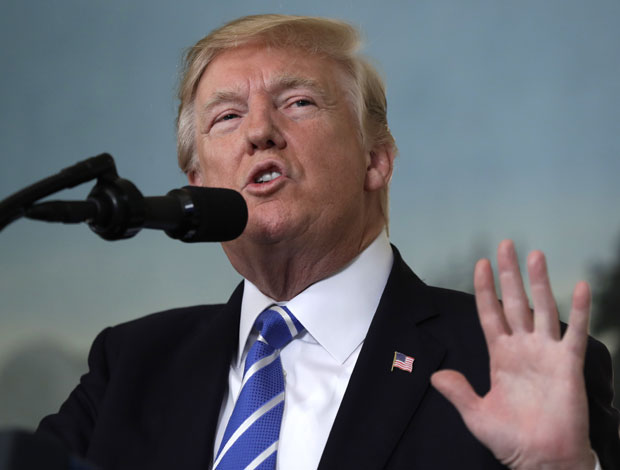 Трамп замрзава одлуку о трофејима из лова на слонове