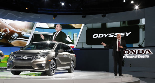 Хонда повлачи 900.000 возила одисеј