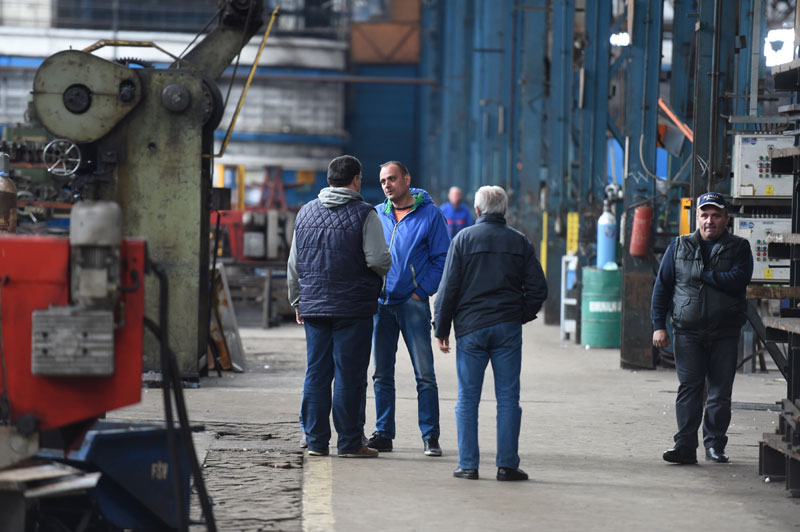 Без посла 320 радника Гоше