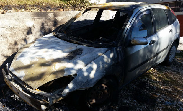 Пљевља: Истражити паљење возила дописника „Новости”