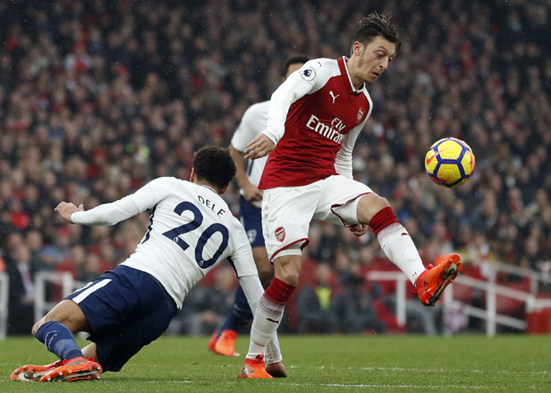 Озил у јануару прелази у Барселону, Арсеналу 20 милиона евра?