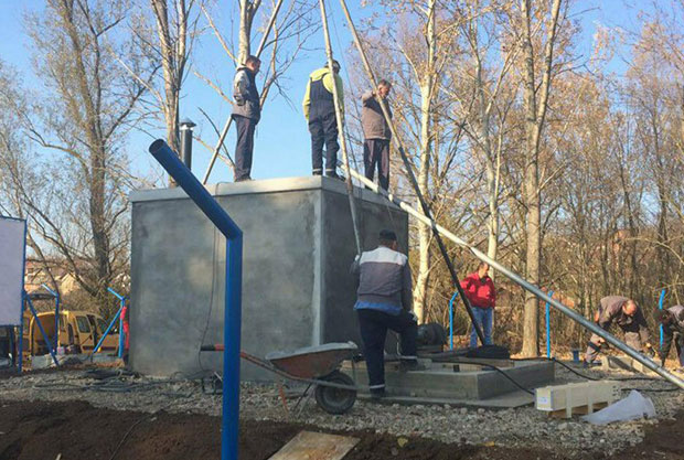 БУНАР ГАСИ ЖЕЂ: На видику решење за водоснабдевање у Рачи 