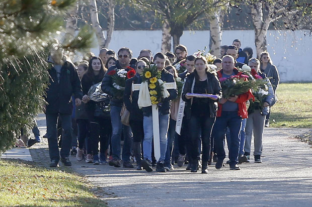Сахрањена убијена Панчевка: Мама, врати се!