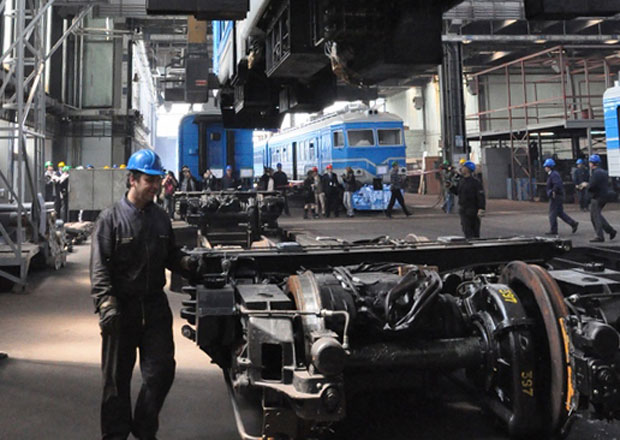 Возови доносе евре