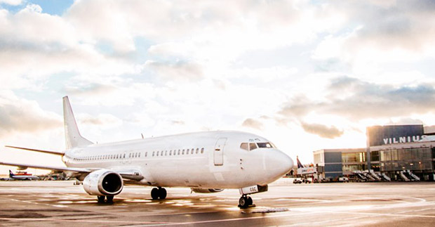 Авион принудно слетео у Виљнусу због оштећења