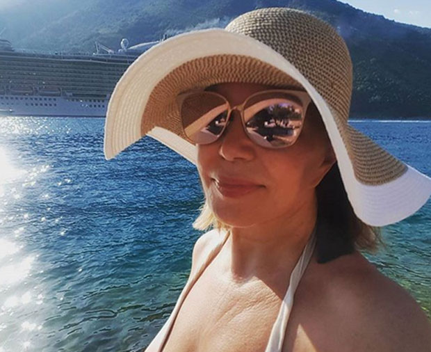 Неда Украден у бикинију: Добро изгледам и у седмој деценији