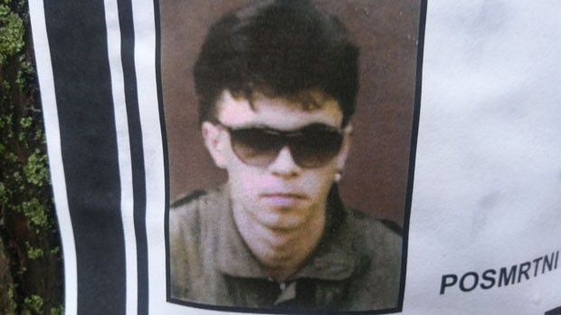 После 22 година сахрањен Јосип Мачинковић: Прво га клали, па пуцали!