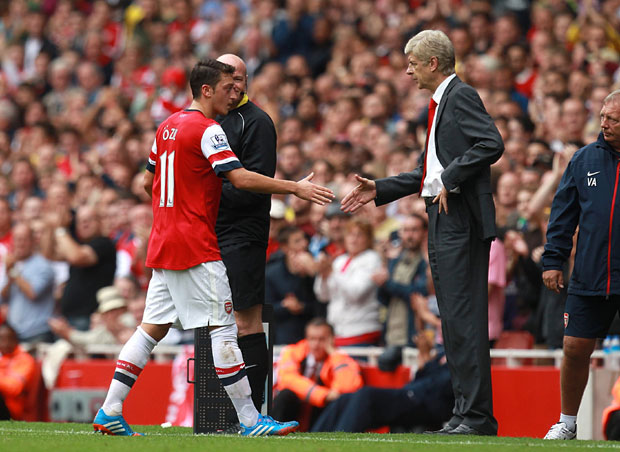 Озил близу преласка у Јунајтед