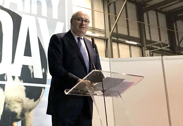 Европски комесар: Питање границе Ирске и Северне Ирске може лако да се реши