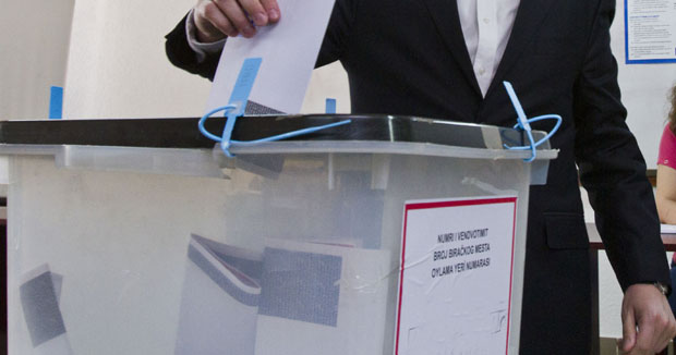 Самоопредељење победник у Приштини и Призрену