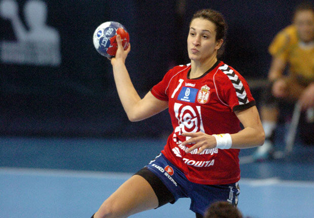 Српске рукометашице боље од Црногорки: Чекајући Андреу Лекић