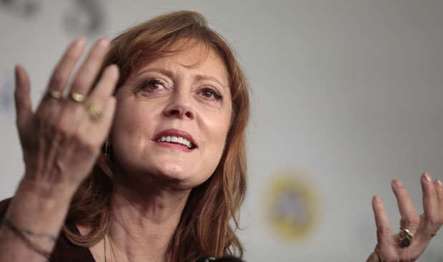 Холивудска звезда оштро о Хилари Клинтон: Да је председник, САД би биле у рату
