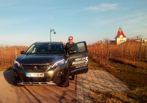 Луксуз из „Пежоа” са седам седишта