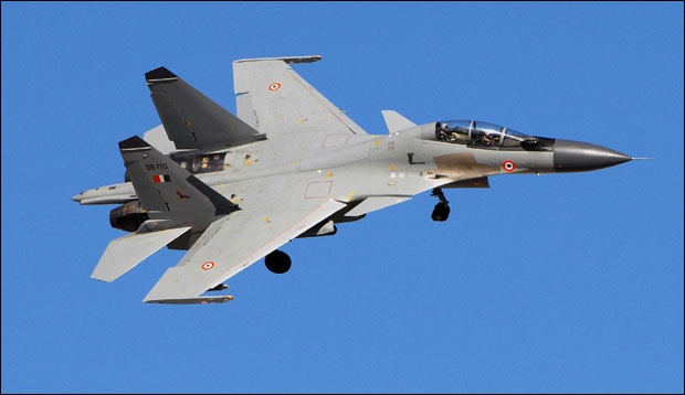 Руски ловац небезбедно пресрео амерички авион