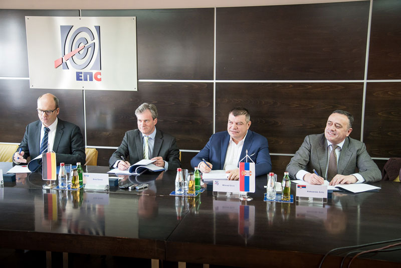 Из Костолца и зеленa струја