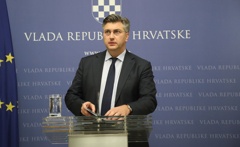 ХРВАТИ НЕ ПРИХВАТАЈУ КРИВИЦУ: Пленковић најавио оспоравање одговорности за удружени злочиначки подухват
