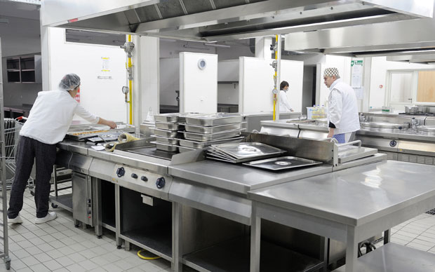 Праве централну кухињу у Овчи