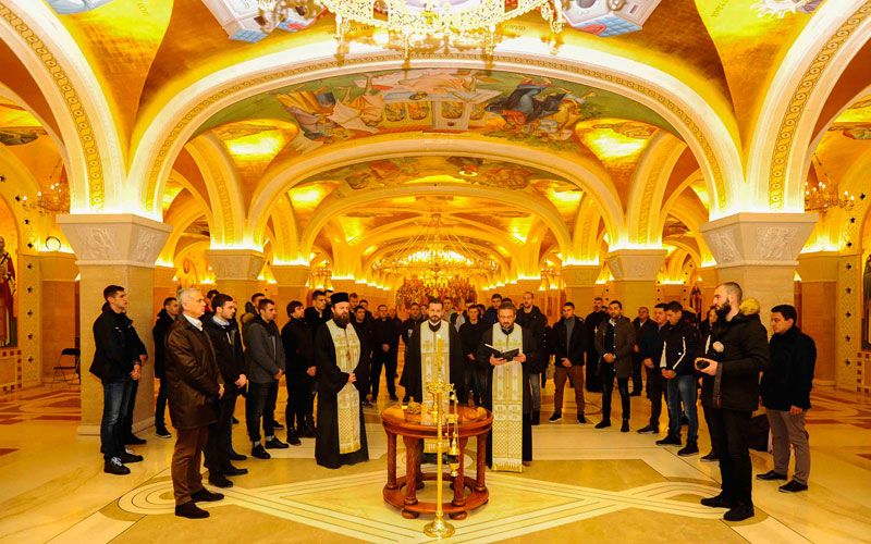 Звезда помаже изградњу Храма Светог Саве