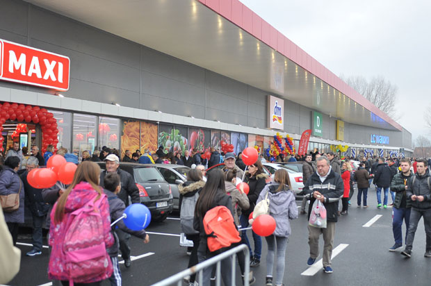 У Краљеву отворен први ритејл парк „Нест“ (ФОТО)