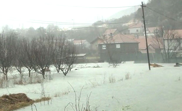 Невреме потопило Цетиње