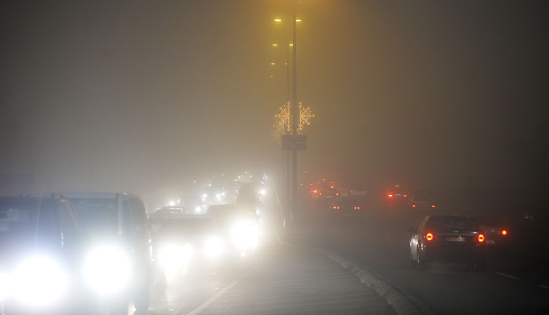 Магла на путу, на Копаонику слаб снег