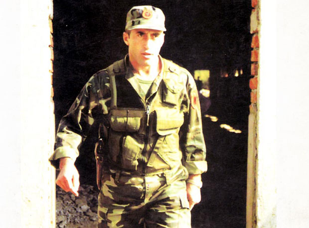 ХАРАДИНАЈ СКИНУТ СА ПОТЕРНИЦЕ: Унмик и Интерпол заштитили злочинца