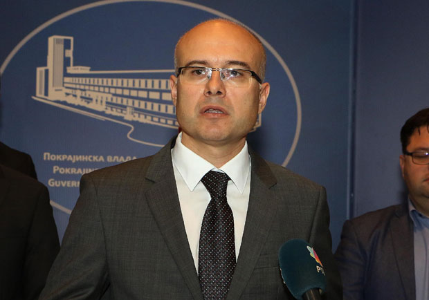 Вучевић: Спољна политика Србије је за сваку похвалу, ДС пати од амнезије; Ружић: Спољна политика јасна, ДС у политичком ћорсокаку