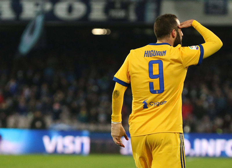 Игуаин о увредама навијача Наполија: Причао сам на терену