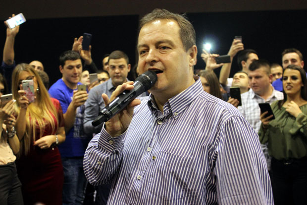 Дачић проширио репертоар - Пукни зоро у хотелу Гранд на Копаонику