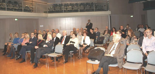 Академија у част Мике Аласа
