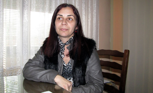 УЧИТЕЉИЦА НА МУКАМА БЕЗ ПОСЛА: Дајте ми шансу да помогнем синовима  у колицима