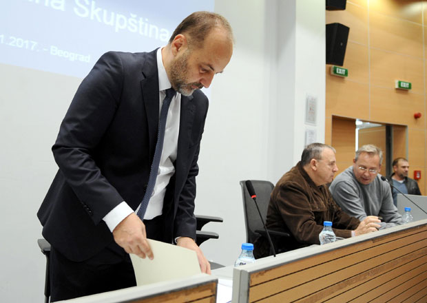 Напуштају Сашу због Вука и Ђиласа