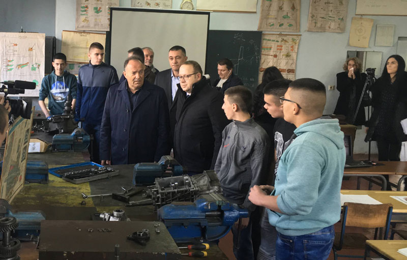 Шарчевић: Следеће године 15 одсто више новца за науку