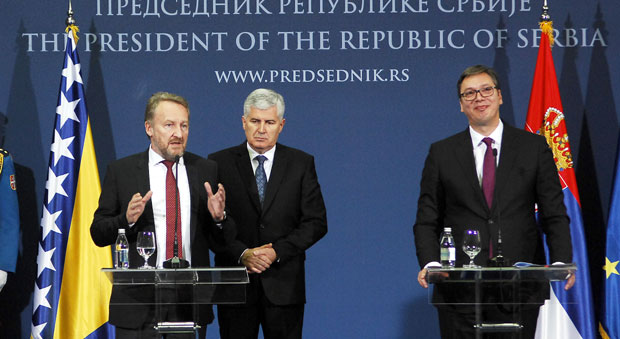 Изетбеговић изгубио живце, Вучић остао миран (ВИДЕО)