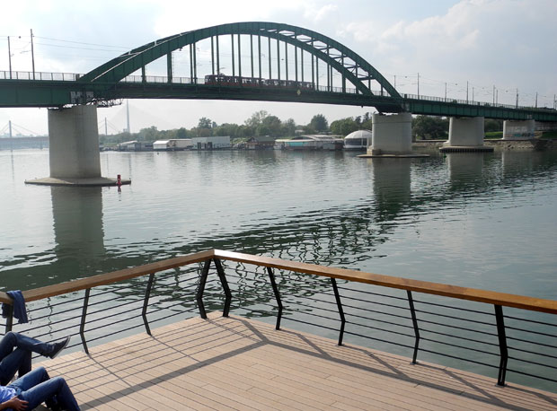 Весић: Укљањање Савског моста у јуну следеће године