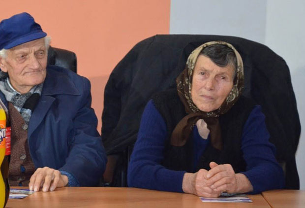 Геронтодомаћице при руци старима