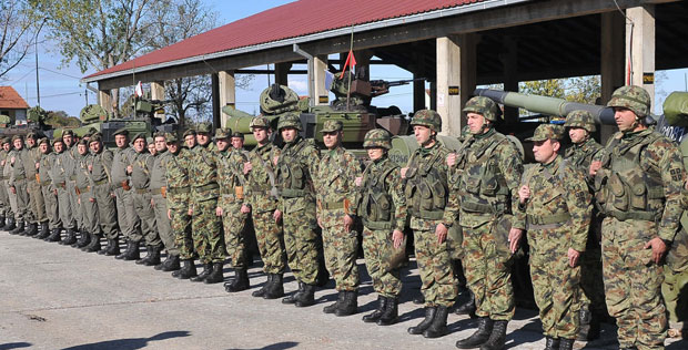 Вулин: Војници ће од 1. јануара имати плату 38.812 динара