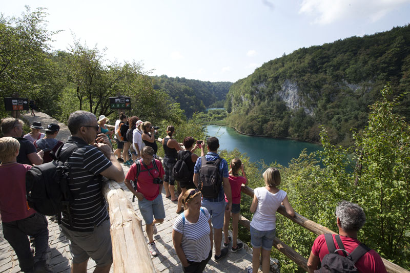 У плитвичкој води фекалије, детерџенти, пестициди...