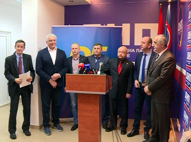 РОГОЗИНОВА ПАРТИЈА СТАЛА УЗ ДФ: Москва не прави државне ударе